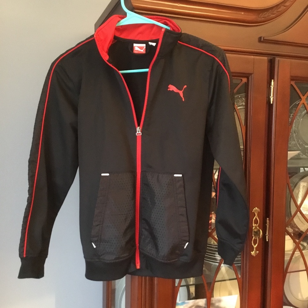 PUMA YOUTH MED BOYS LIGHT JACKET
